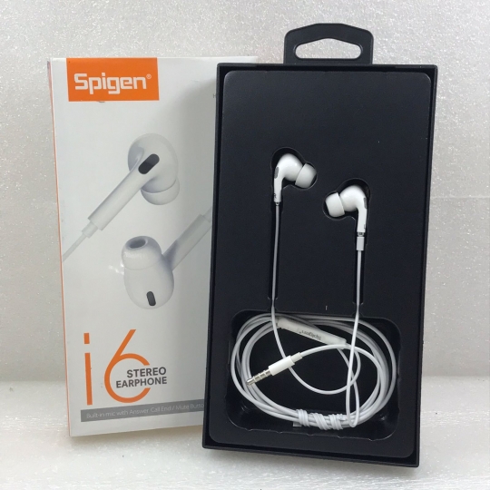 MANOS LIBRES SPIGEN IPHONE I6 CON ENTRADA PLUG 3.5MM O JACK 